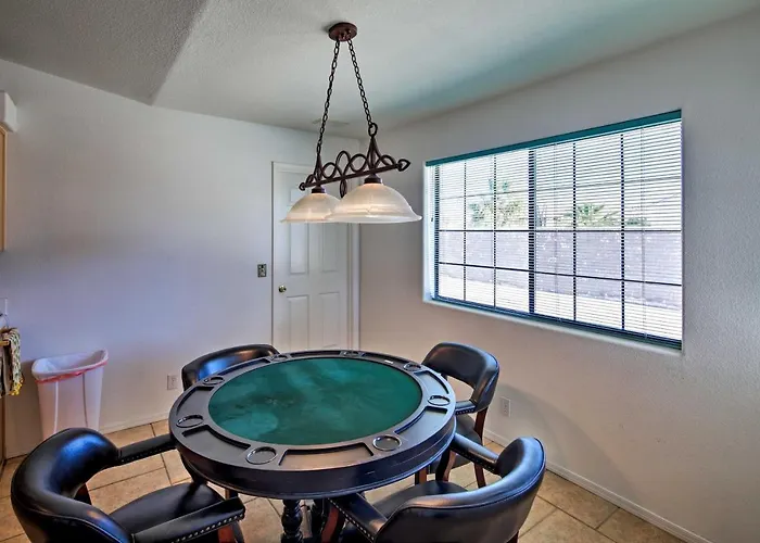 Ferienhaus Patio, Rooftop Deck & Mtn Views: Havasu Home!