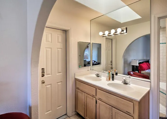 Ferienhaus Patio, Rooftop Deck & Mtn Views: Havasu Home! Lake Havasu City